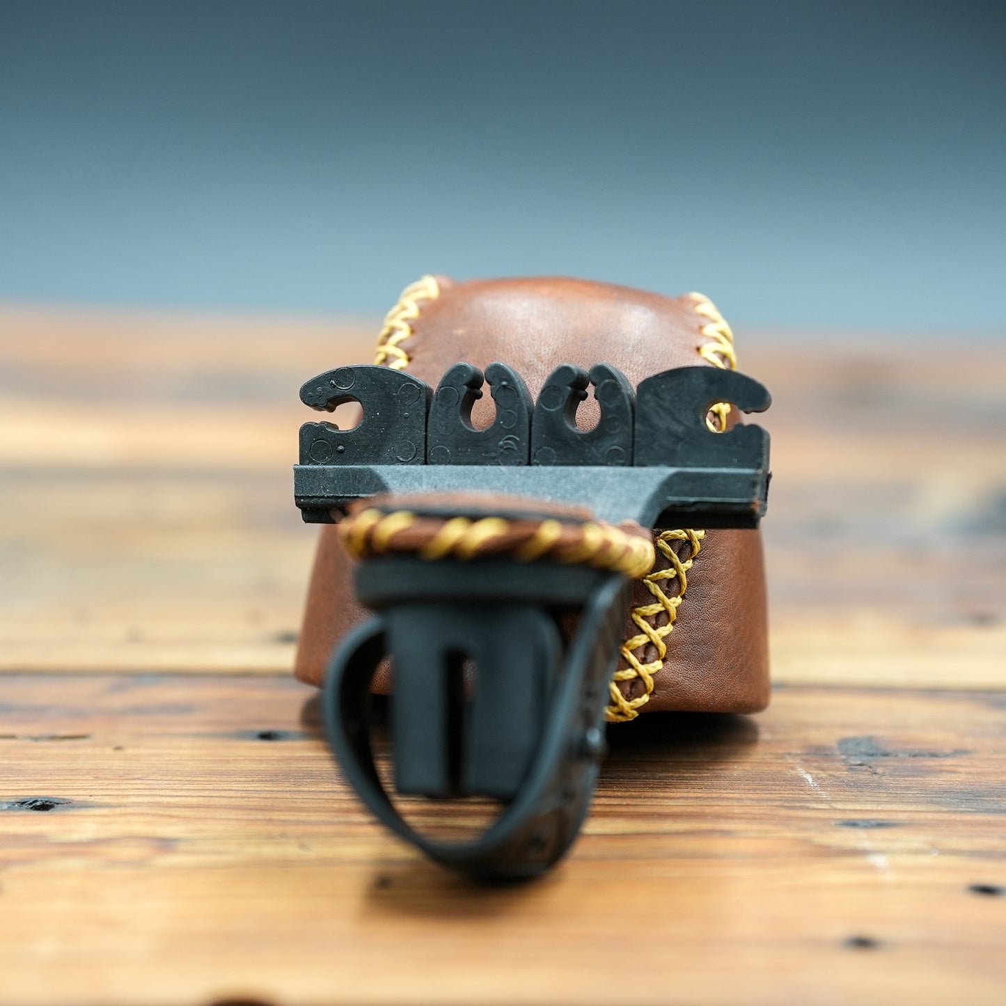 Limb Mount Quiver | 4 Arrow | Strap On | (Black or Brandy)