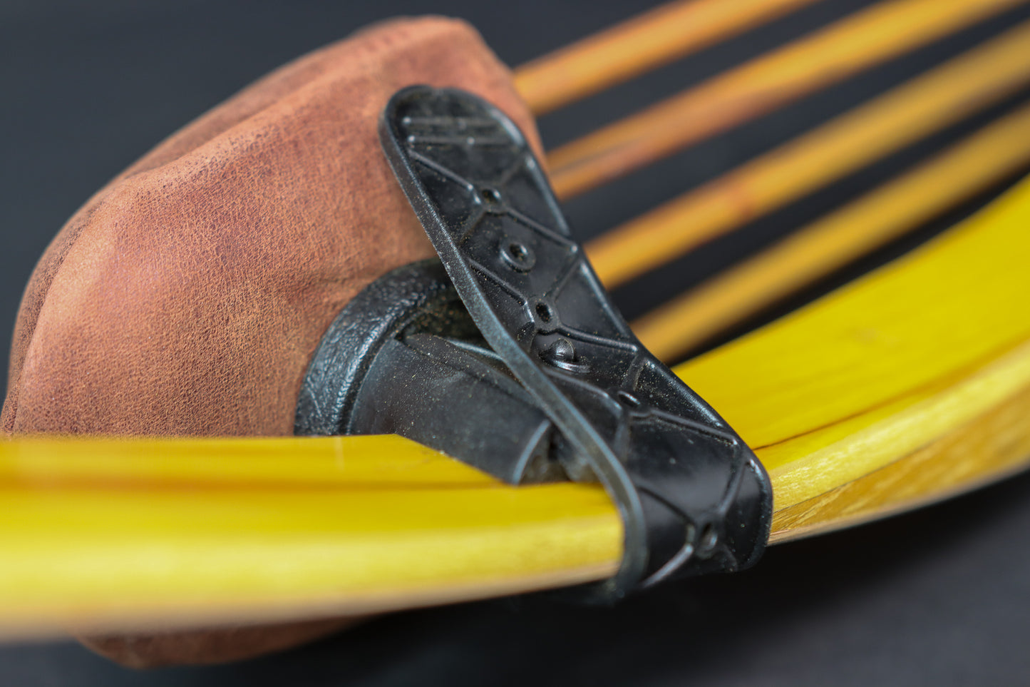 Limb Mount Quiver | 4 Arrow | Strap On | (Black or Brandy)