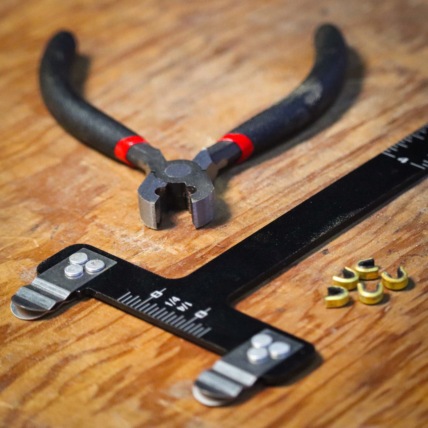 Bow Square (for nocking points/brace height)